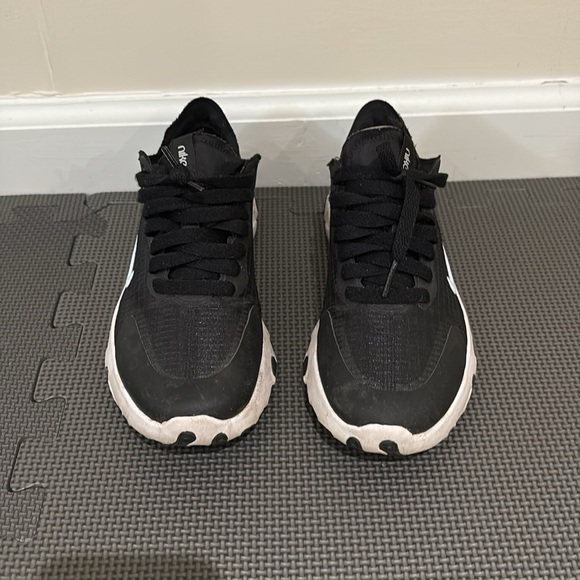 Nike Renew Lucent sneakers - Picture 2 of 5